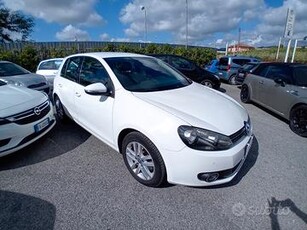 VOLKSWAGEN Golf 1.6 tdi 5 porte finanzio - 2012