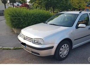 VOLKSWAGEN Golf 4ª serie - 2001