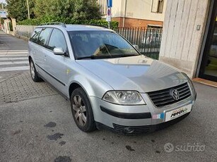 Volkswagen Passat 1.9 TDI/101 CV cat Var. C.line