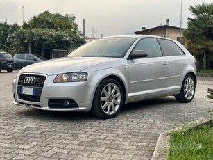 Audi A3 2.0 TDI 140CV S-Line Led Cerchi in lega