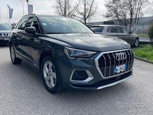 AUDI Q3 35 TDI S tronic Business Advanced