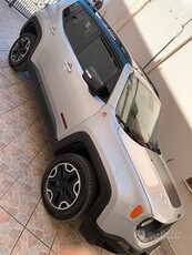 Jeep renegade trail hawk 170 cv automatico