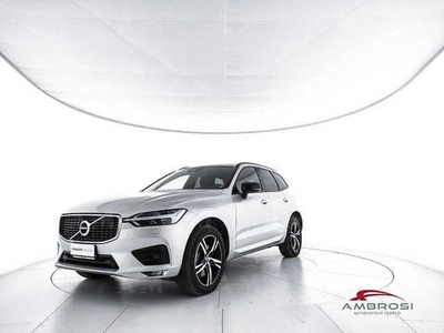 Volvo XC60 B4 (d) AWD Geartronic R-design N1 del 2019 usata a Corciano