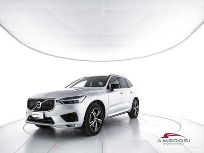 Volvo XC60 B4 (d) AWD Geartronic R-design N1 del 2019 usata a Viterbo