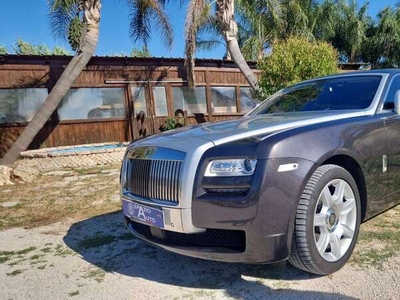 Usato 2013 Rolls Royce Ghost 6.6 Benzin 571 CV (155.000 €)