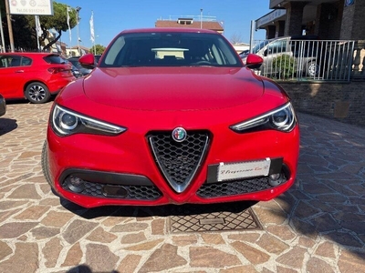 Usato 2018 Alfa Romeo Stelvio 2.2 Diesel 180 CV (27.900 €)