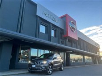 Jeep Grand Cherokee 3.0 V6 CRD 250 CV Multijet II Overland del 2016 usata a Verdellino