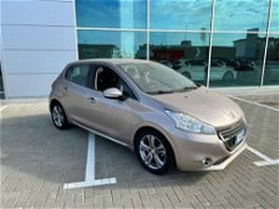 Peugeot 208 e-HDi 92 CV Stop&Start ETG6 5 porte Allure del 2014 usata a Brescia