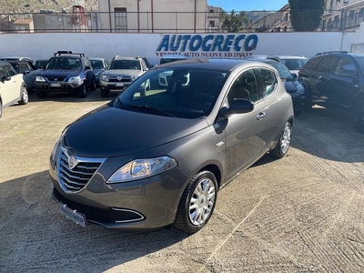 Lancia Ypsilon 1.2 69 CV 5 porte S&S Silver