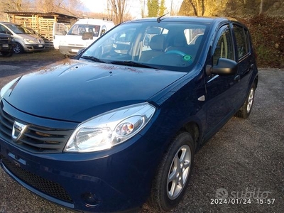 DACIA Sandero 1.4 neo patentati