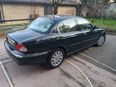 Jaguar X-Type 2.5 V6