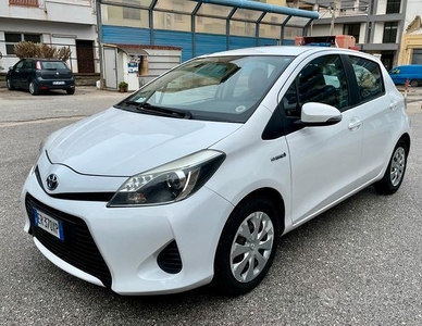 TOYOTA Yaris 3ª serie - 2013