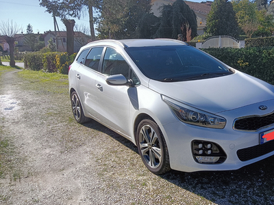 KIA ceed sw GT LINE