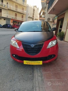 Lancia Ypsilon 1.2 69 CV 5 porte S Momodesign_