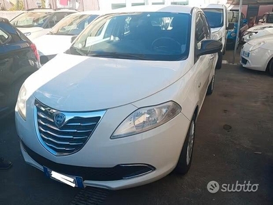 Lancia Ypsilon 1.3 MJT 16V 95 CV 5 porte S&S Gold