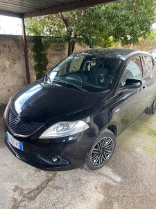 Lancia ypsilon 2018