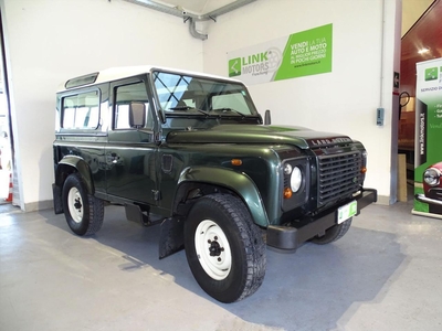 Land Rover Defender 110 2.4 TD4