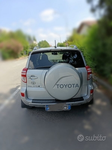 Usato 2009 Toyota RAV4 2.2 Diesel 150 CV (4.950 €)