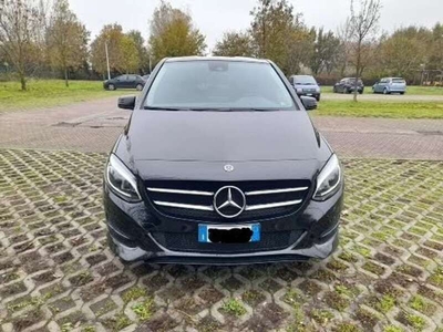 Usato 2017 Mercedes B180 1.5 Diesel 109 CV (11.800 €)