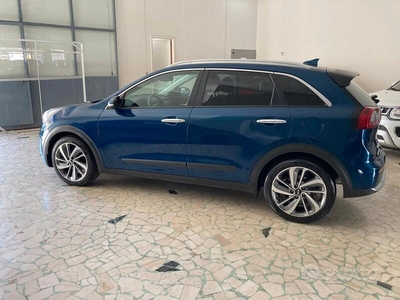 Venduto Kia Niro 1.6 GDi DCT HEV Style - auto usate in vendita