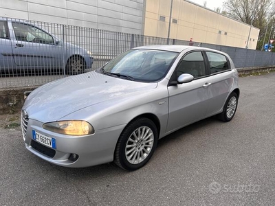 Alfa Romeo 147 1.9 JTD (120) 5 porte Distinctive