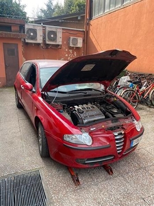 Alfa Romeo 147 Benzina