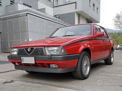 ALFA ROMEO 75 2.5 V6 Quadrifoglio Verde- 1987