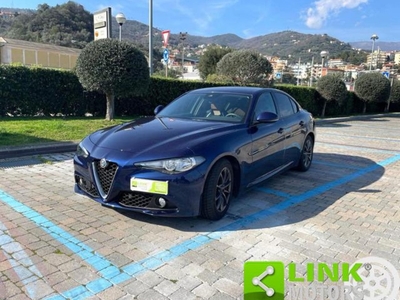 ALFA ROMEO Giulia (2016)