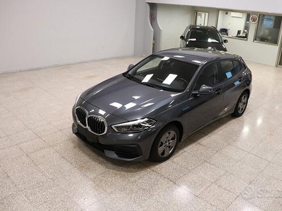 Bmw 116 116d 5p. Business Advantage