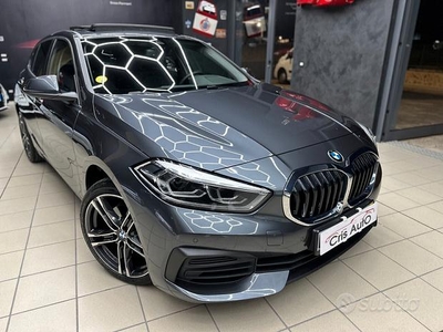 Bmw 116d 5p. AUTO*TETTO*LED*CARPLAY