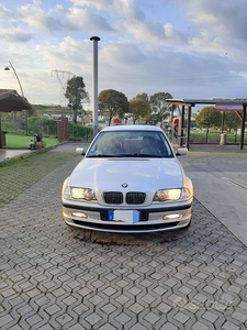 Bmw 330d macchina perfetta Prezzo trattabile