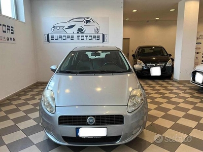 FIAT Grande Punto 1.4 5 porte Active#DISTRIBUZIO