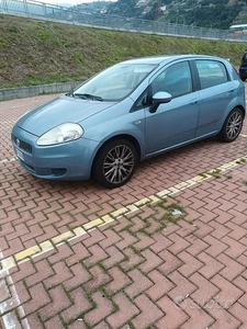 FIAT Grande Punto - 2009