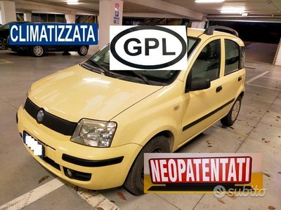 Fiat Panda 1.1 GPL full opt neopatentati km certi