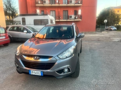 Hyundai i x35