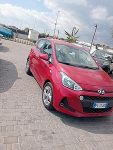 HYUNDAI i10 2ª serie - 2017 1.0 benzina