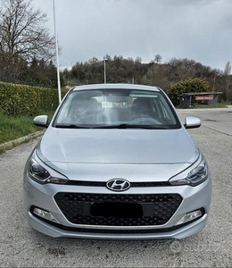 HYUNDAI i20 2ª serie - 2015