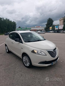 Lancia Ypsilon 1.2 69 CV 5 porte Gold UNICO PROPRI