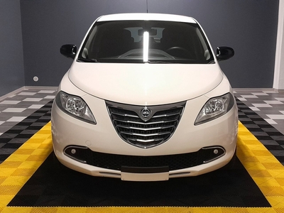 Lancia Ypsilon 1.2 69 CV 5 porte GPL Ecochic Gold DA VETRINA