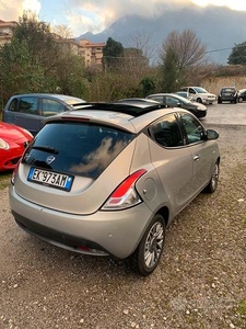 Lancia ypsilon 1.3 Multijet 90cv super full tetto