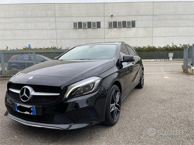 Mercedes classe a 180 tetto panoramico led