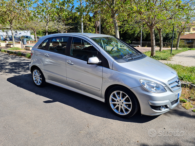 Mercedes Classe B180