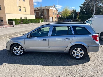 OPEL Astra - 2008