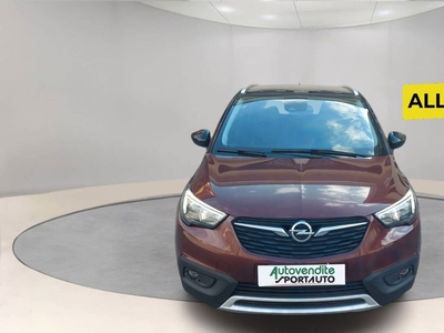 Opel Crossland X Innovation Bicolor 1.6d Ecotec 102cv - Pelle e Stoffa - Volante Riscaldabile - Parabrezza Termico.