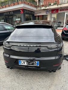 PORSCHE Cayenne Coupé hibrida accetto permute