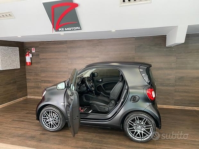 Smart forTwo Brabus Style limited nero opaco-90 CV