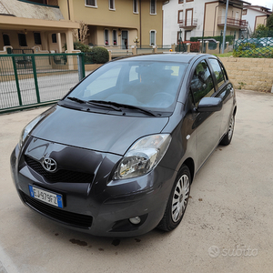 Toyota Yaris 1.3 Benzina