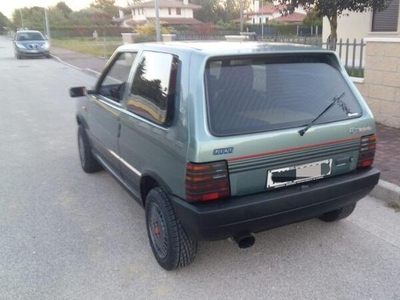 Usato 1986 Fiat Uno 1.3 Benzin 105 CV (30.000 €)
