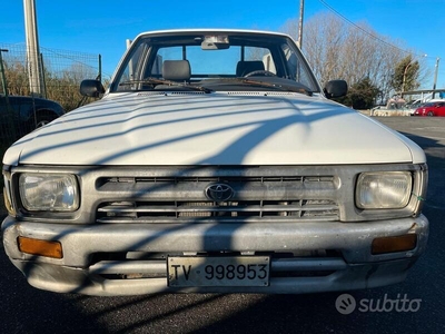 Usato 1993 Toyota HiLux Diesel 59 CV (5.400 €)