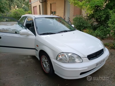 Usato 1997 Honda Civic 1.4 Benzin 90 CV (5.500 €)